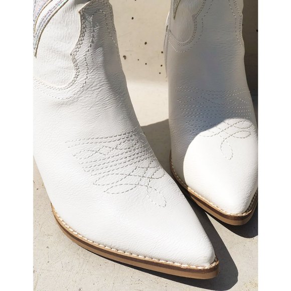 White Iridescent Metallic Applique Pointy Toe Block Heel Cowgirl Western Boots - Picture 11 of 15